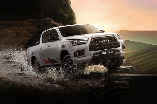 Toyota Hilux terbaru di Makassar
